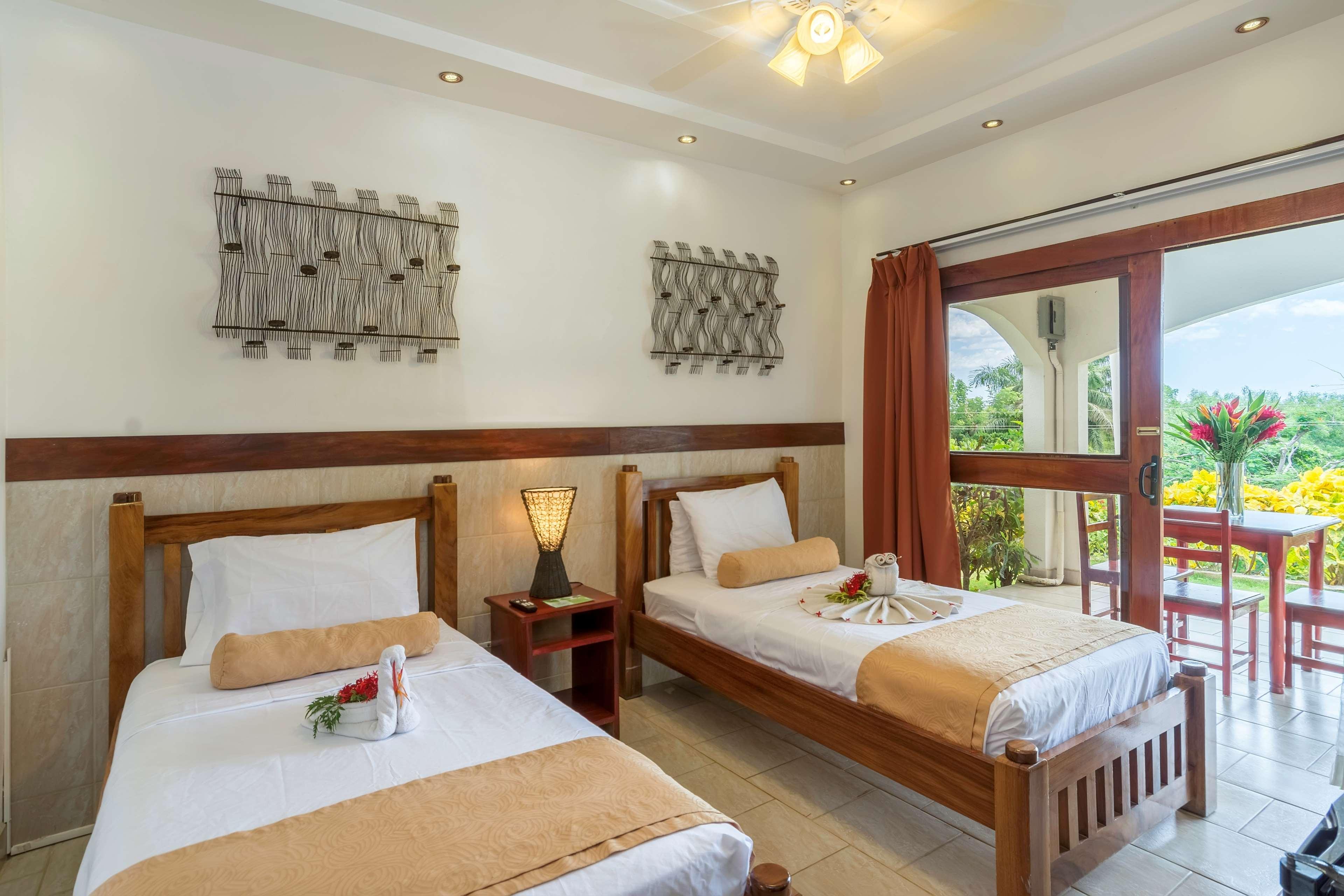 Best Western Tamarindo Vista Villas Exterior photo