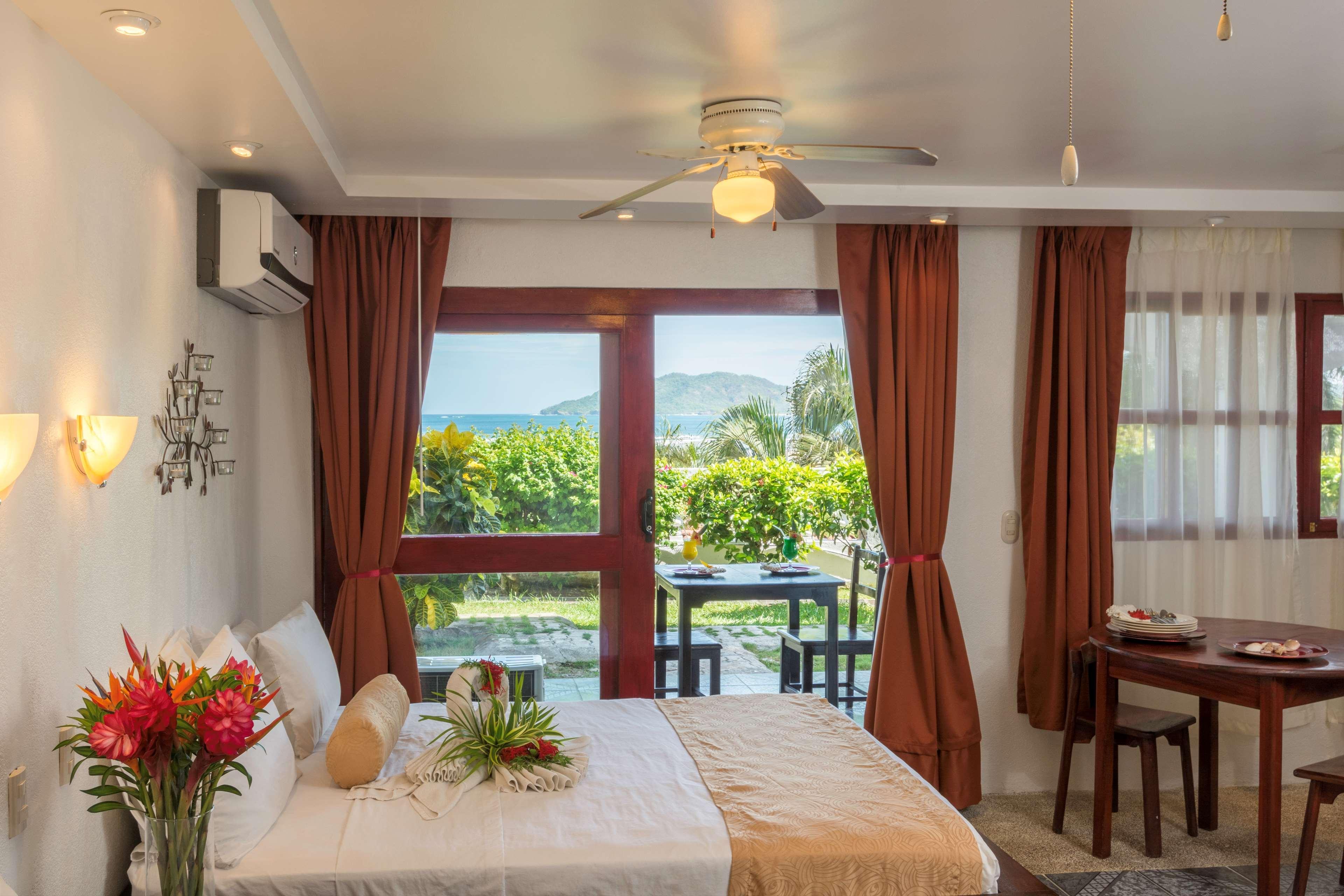 Best Western Tamarindo Vista Villas Exterior photo