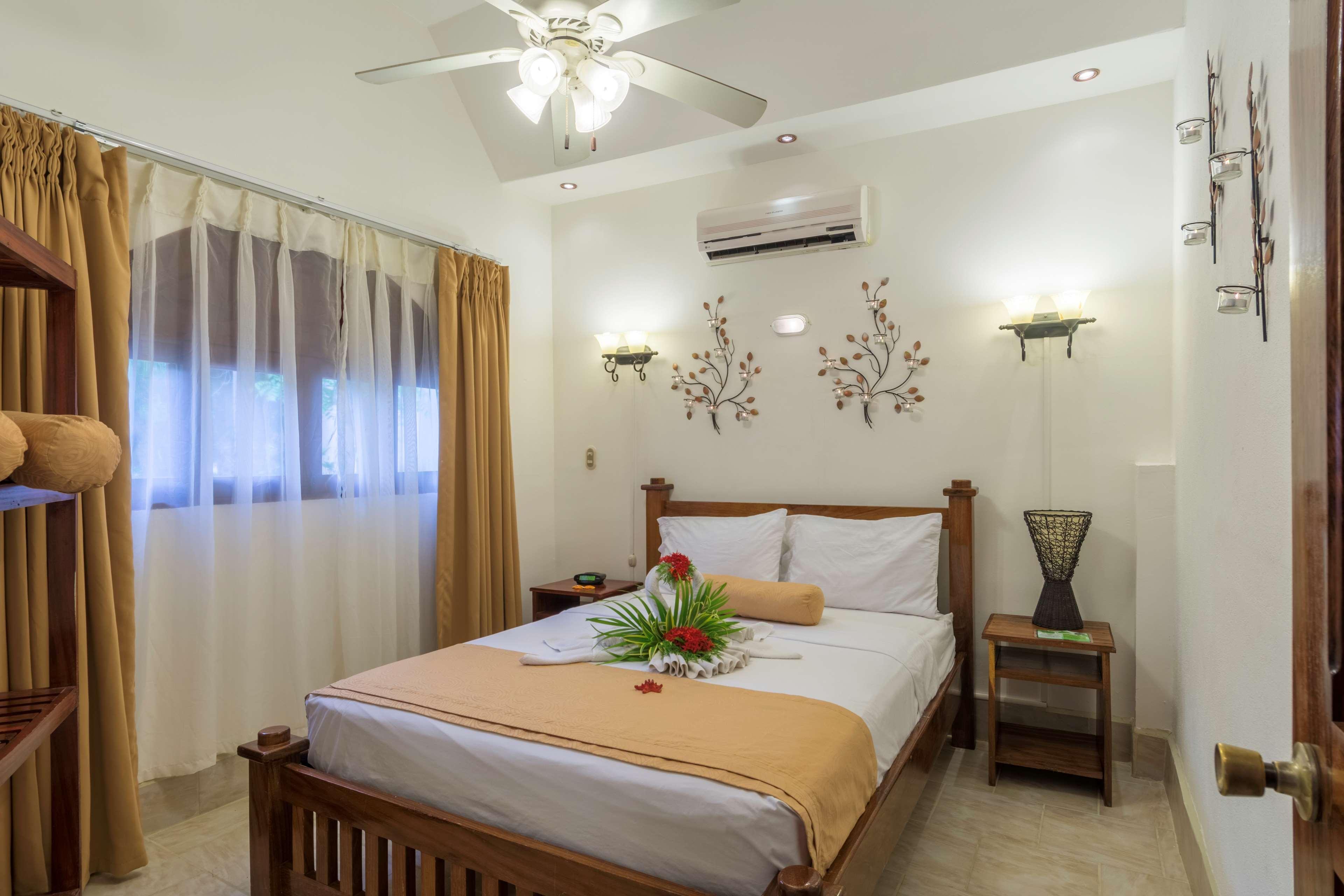 Best Western Tamarindo Vista Villas Exterior photo